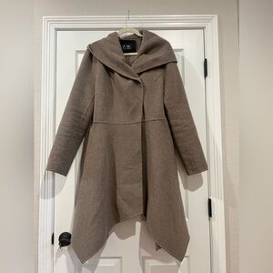 ZAC Zac Posen Women’s Coat size 14 (No Belt)